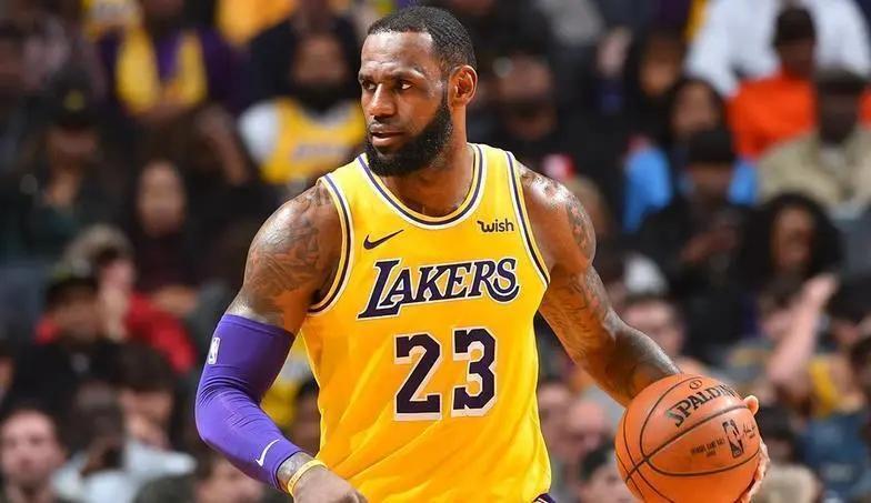 华体会官方-麦迪评历史最强阵太敢了！自入阵+詹打控卫，网友：保底十连冠