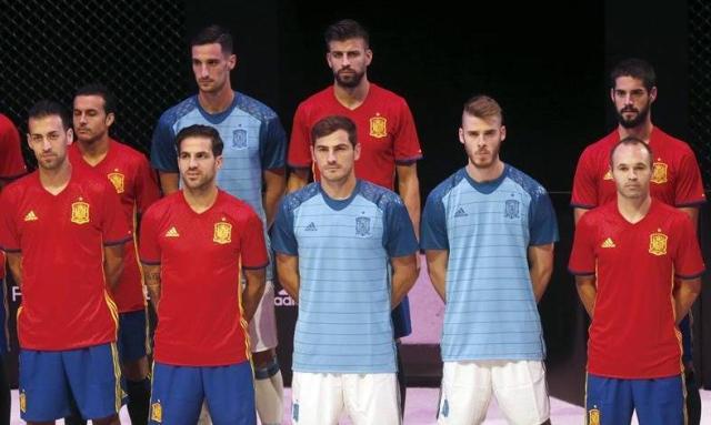 1623410629709097258.jpg espana-equipacion-101115.jpg